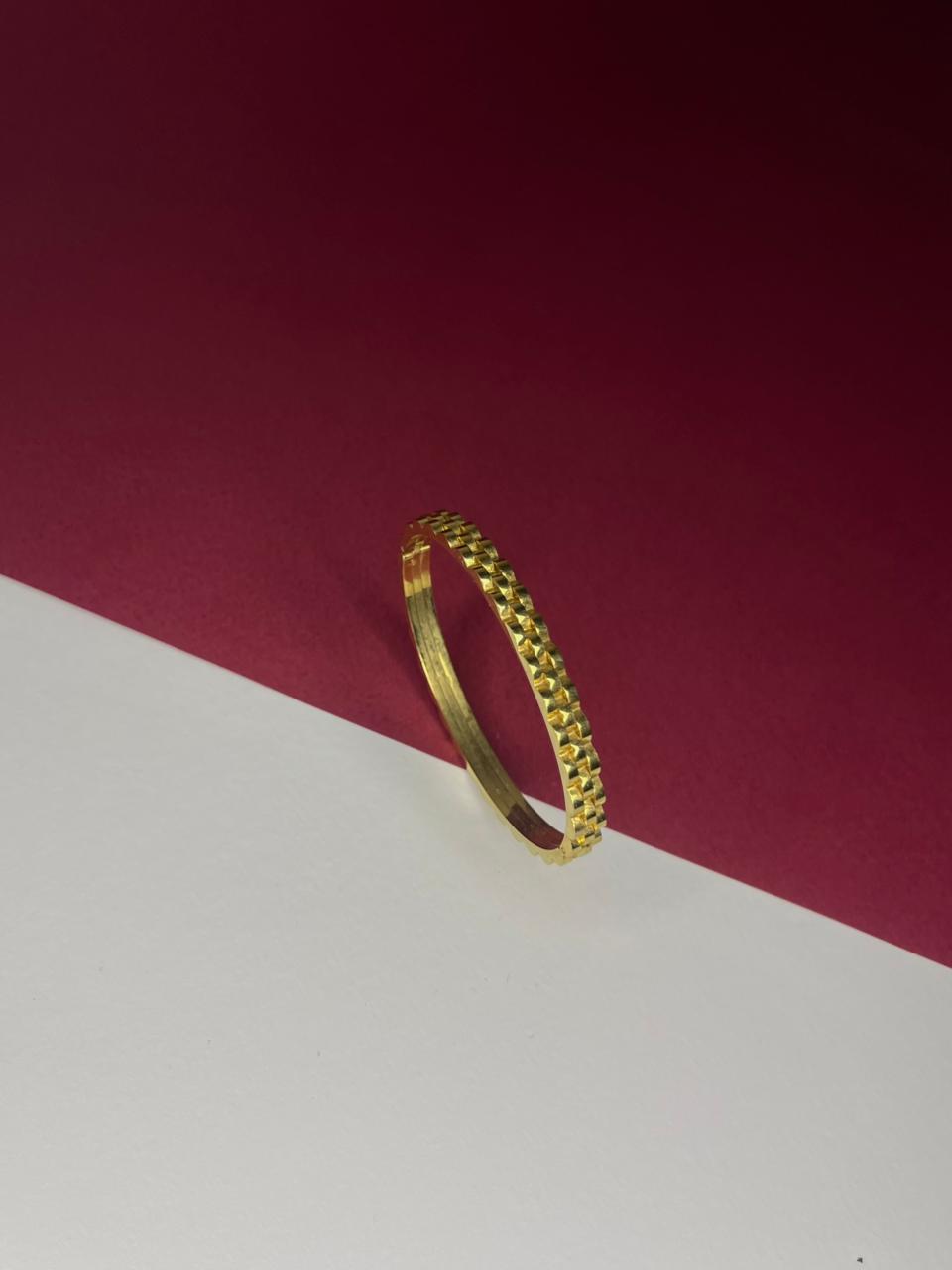 bangle