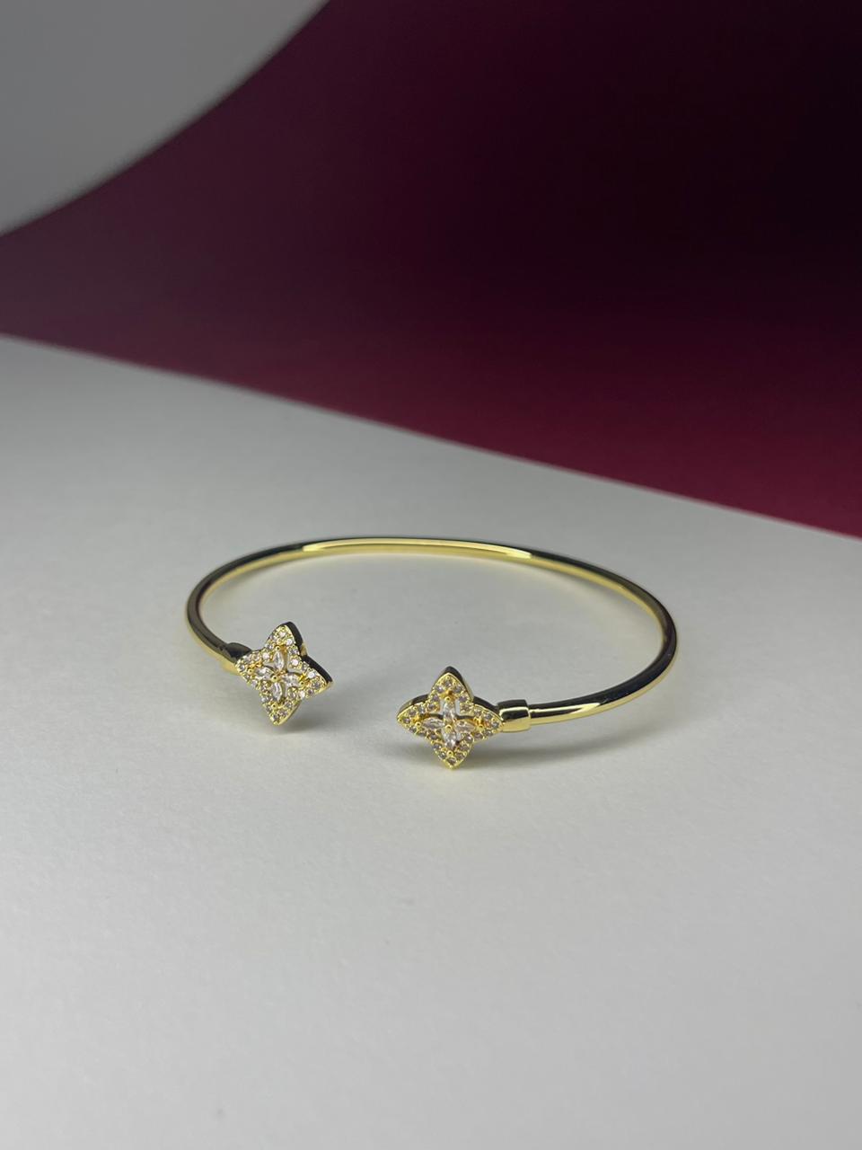 gold van cleef bangle